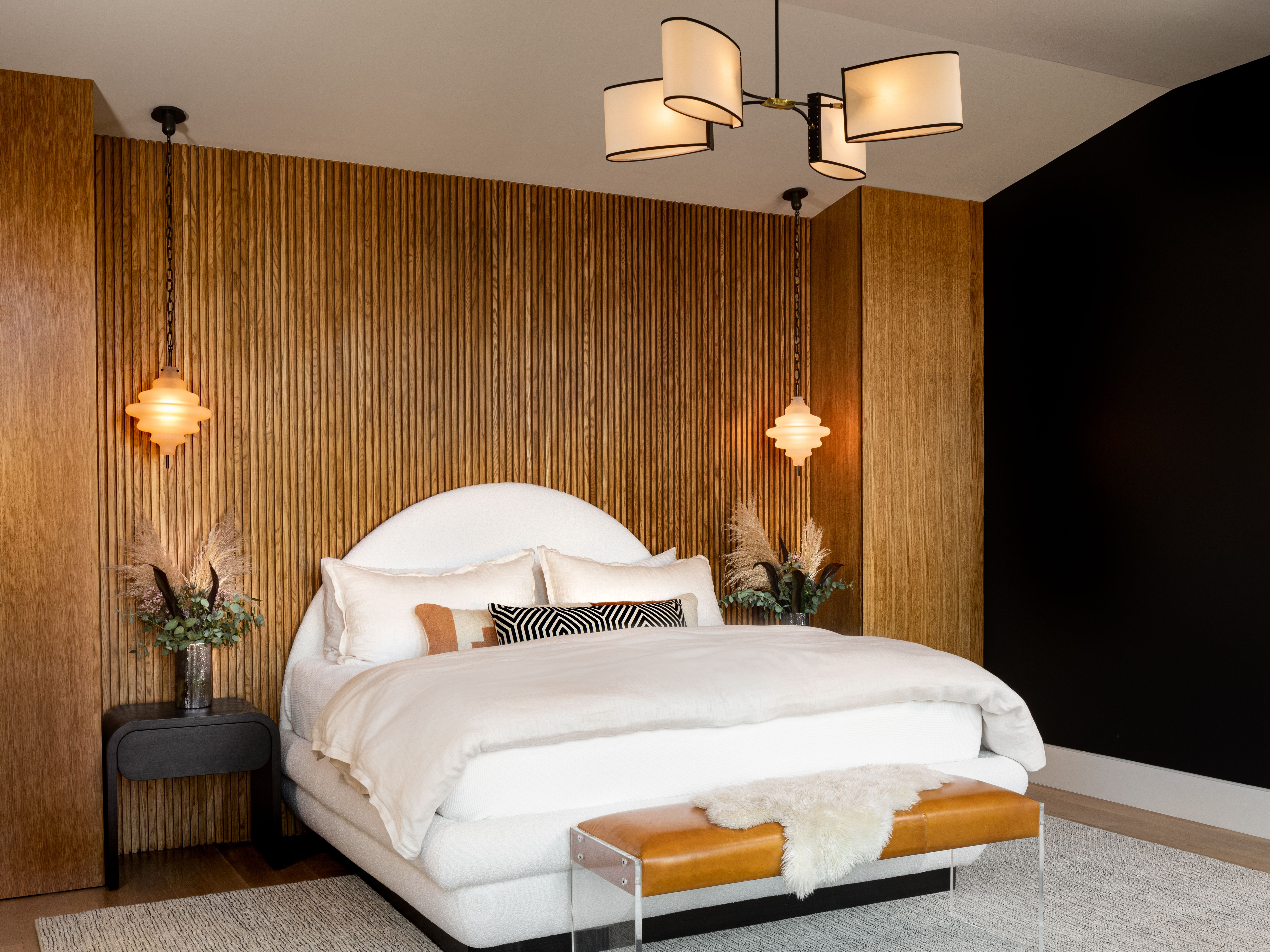 Modern bedroom feature wall